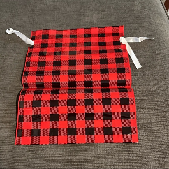 Festive Holiday Gift Bags Set of 5 - Picture 5 of 6